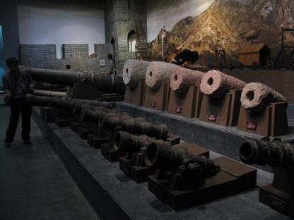 old cannons on display at the Shanhaiguan Great Wall Museum