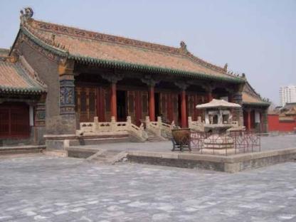 Chongzheng Hall inside the Shenyang Imperial Palace