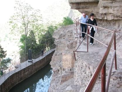 Red Flag Canal at Tigers Mouth Cliff, Henan province