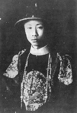 photo showing Puyi, the last Qing emperor, in his youth
