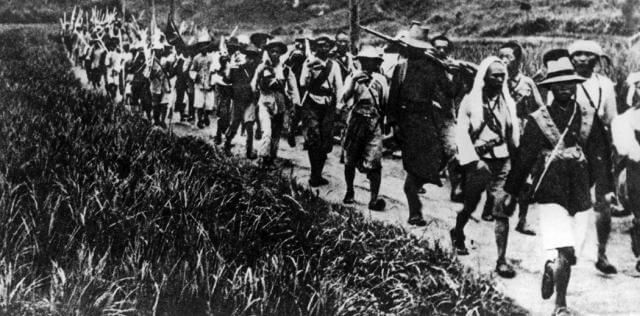 soldiers of the Chinese Red Army during the time of their resistance against Chiang Kai-shek's first encirclement campaign of the Jiangxi Soviet