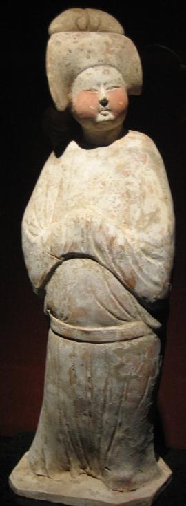 Colored pottery depicting a Tang Dynasty lady, displayed at the Shanghai Museum